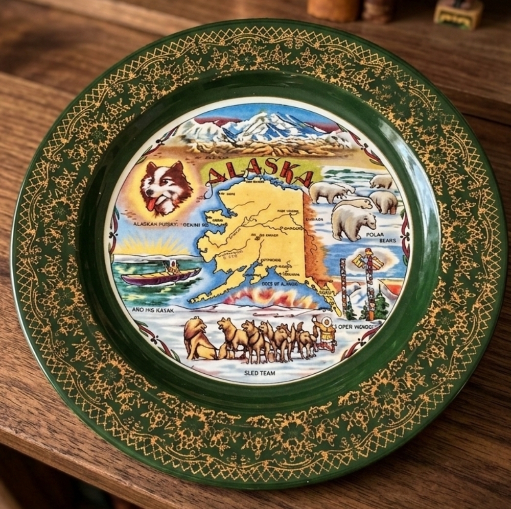 Vintage Homer Laughlin Alaska Souvenir Plate - Green & Gold Filigree